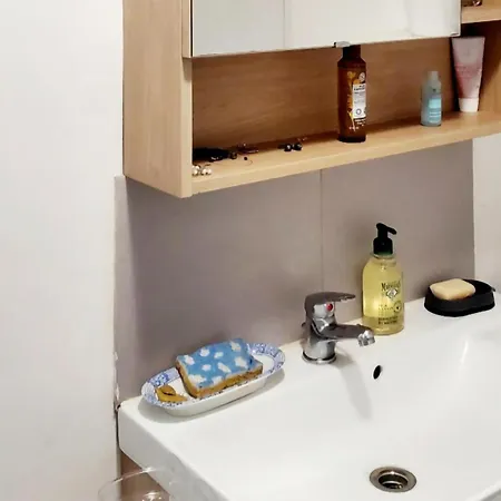 Lovely In With Kitchen Holiday home *